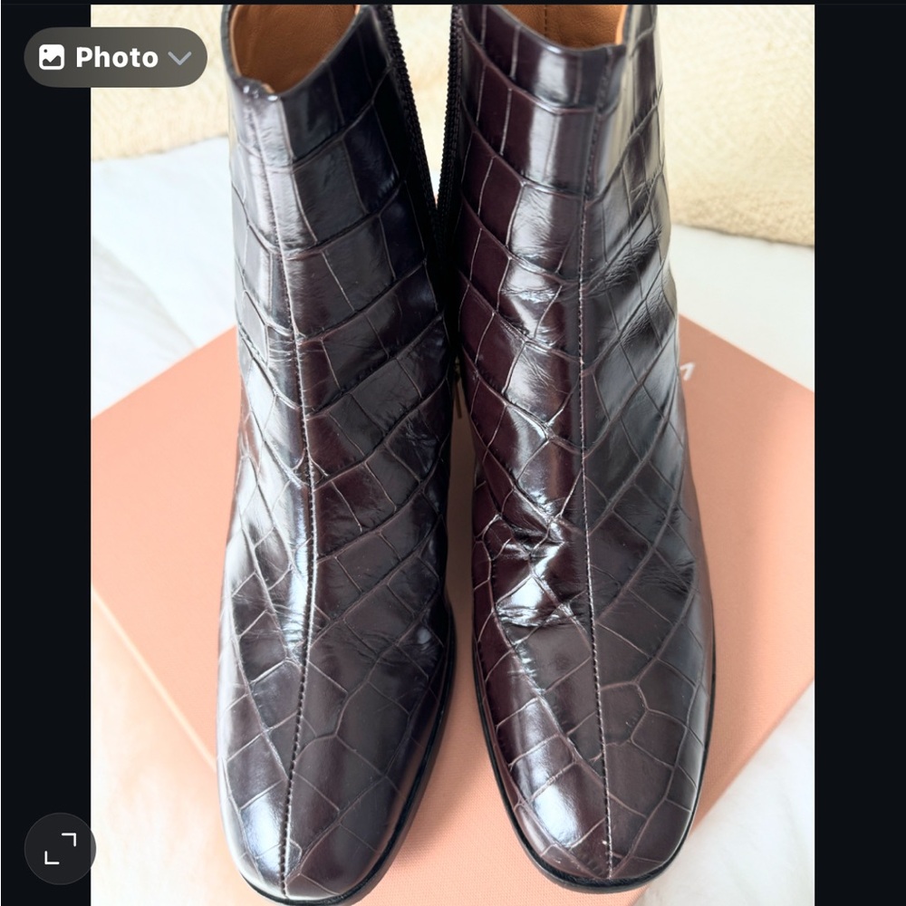 Via Spiga brown booties. Size 8.
